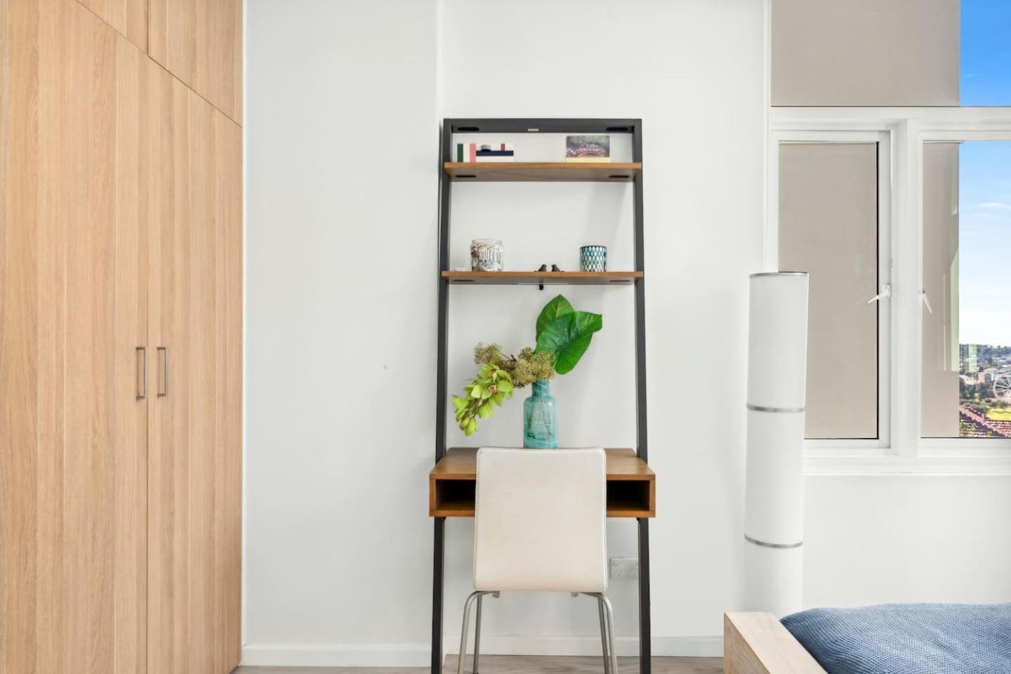 Sundeck Surfscape - Upbeat Beachside Living In Bondi Sydney
