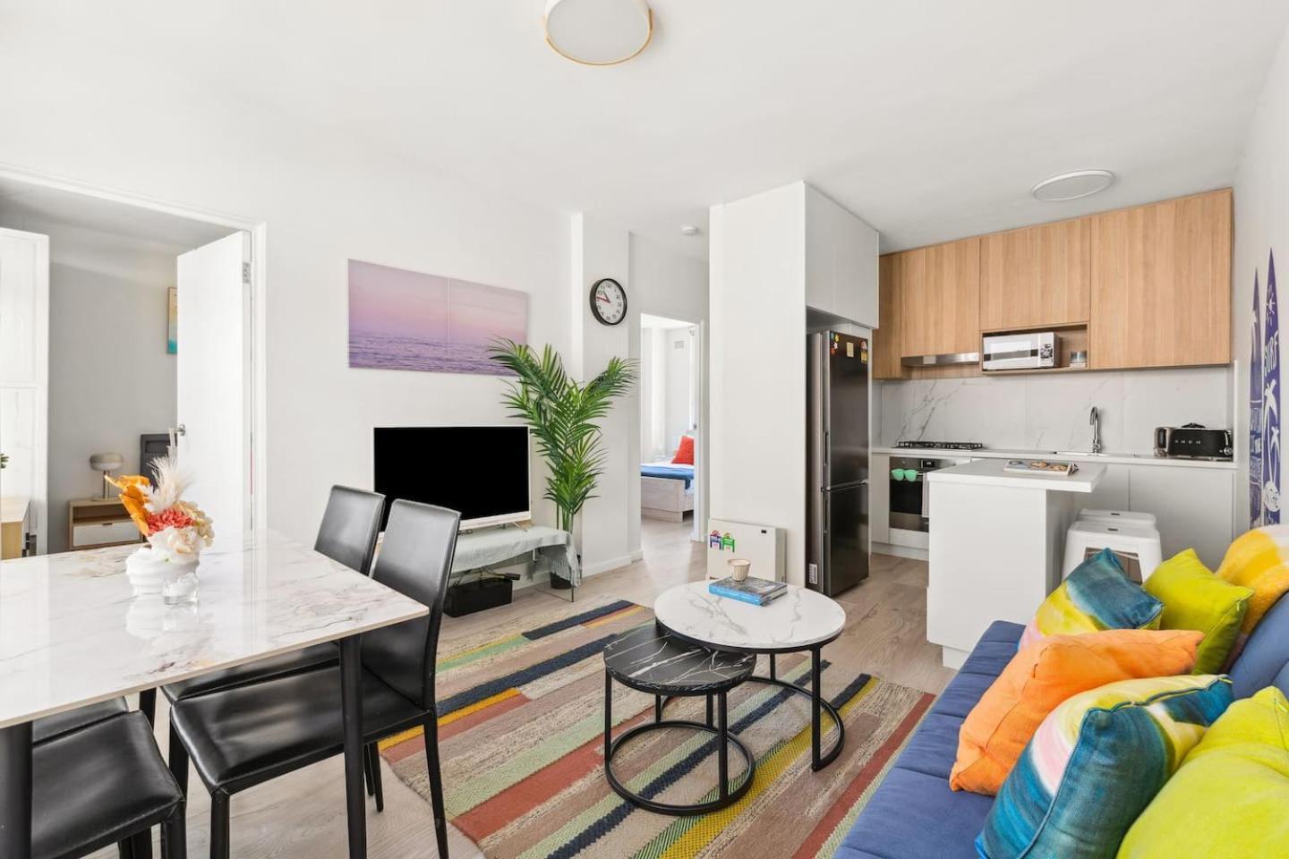 Sundeck Surfscape - Upbeat Beachside Living In Bondi Apartment
