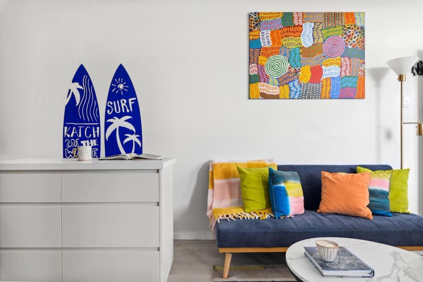 Sundeck Surfscape - Upbeat Beachside Living In Bondi Apartment *