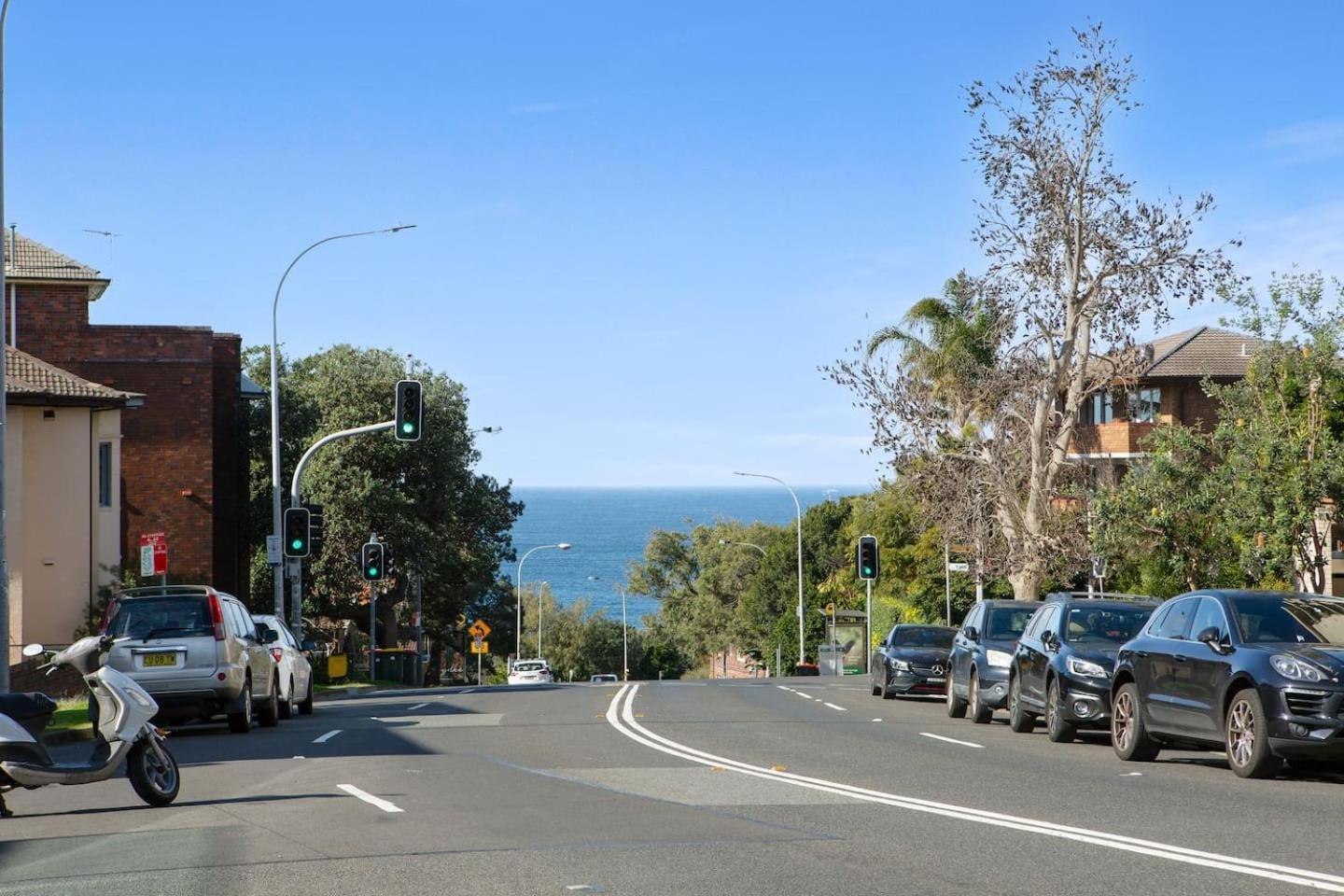 Sundeck Surfscape - Upbeat Beachside Living In Bondi Sydney